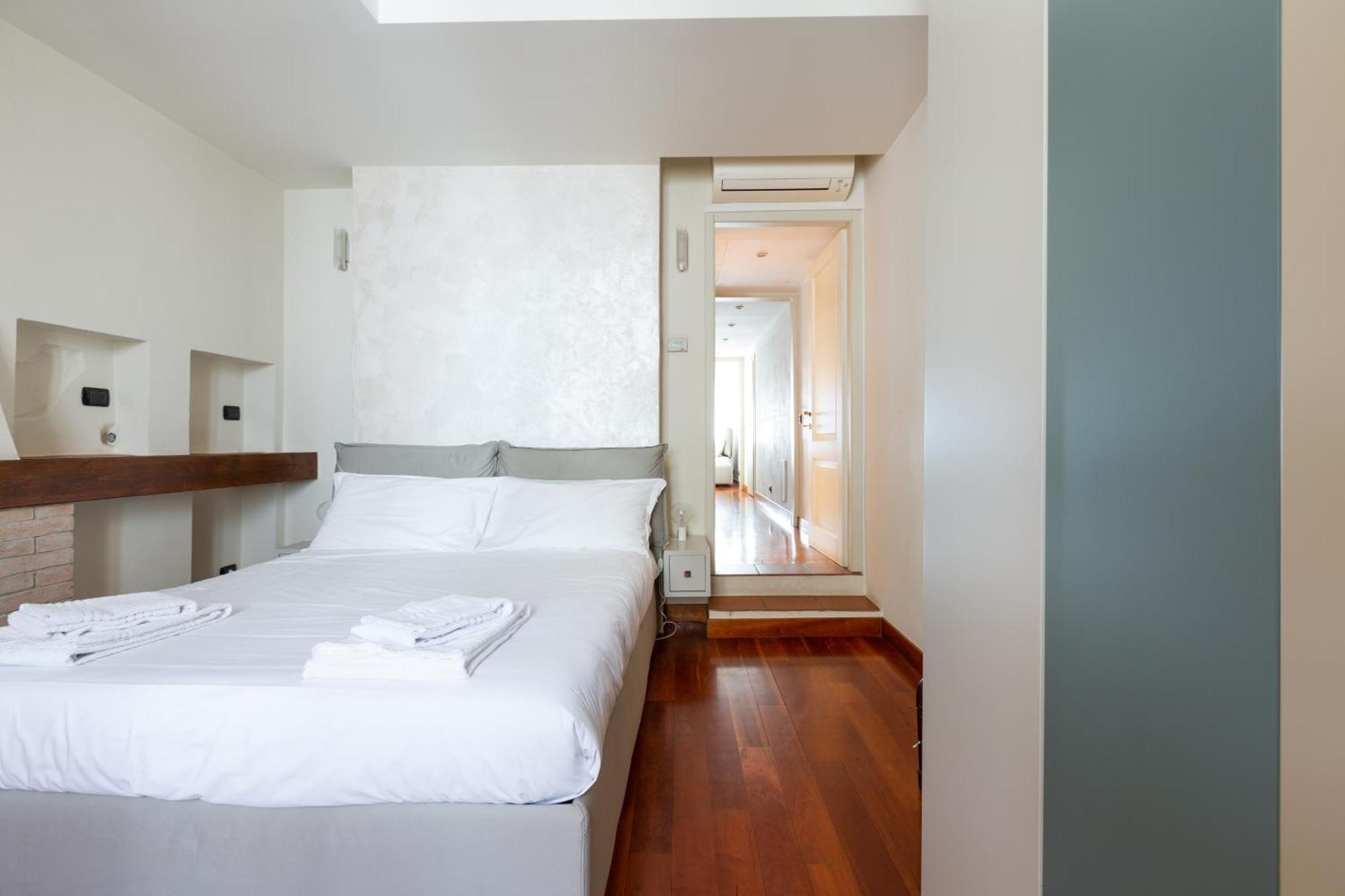 Cosy Two Bedroom Apartment Close To Navigli Milan Luaran gambar